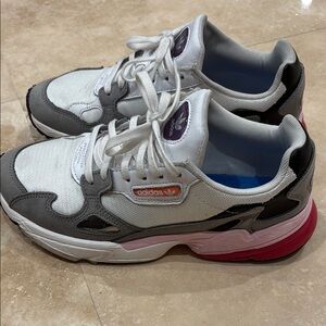 Adidas Gray and White Sneakers with Pink Highlights